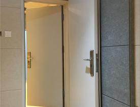 防火隔音门