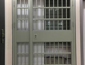 监室通道门