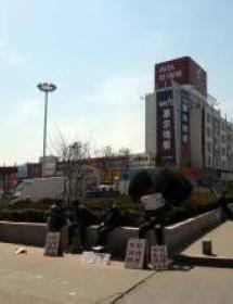 市荣华装饰有限公司防爆门项目